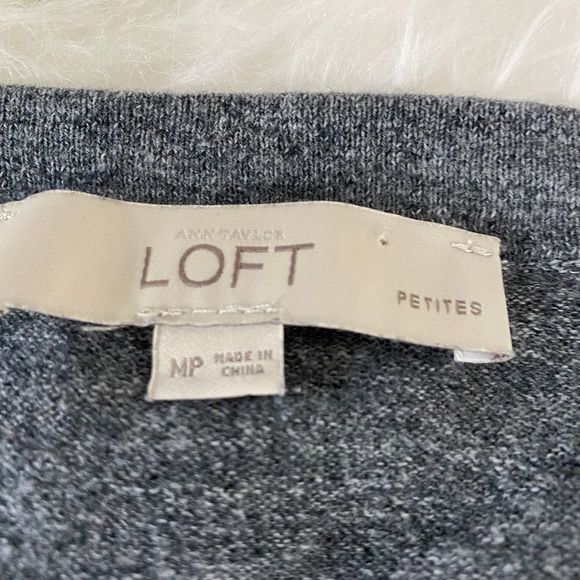 Loft Embellishments gray Sweater Size MP - Picture 4 of 5